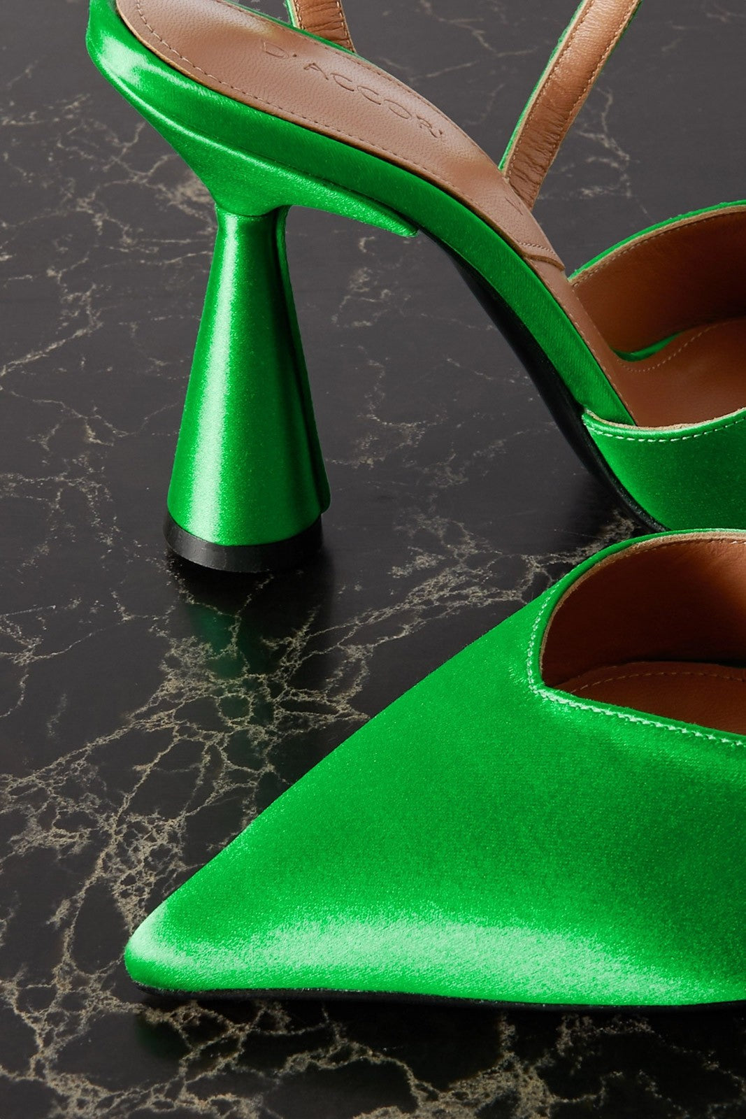 D’ACCORI Strappy Geometric Heel Sandals