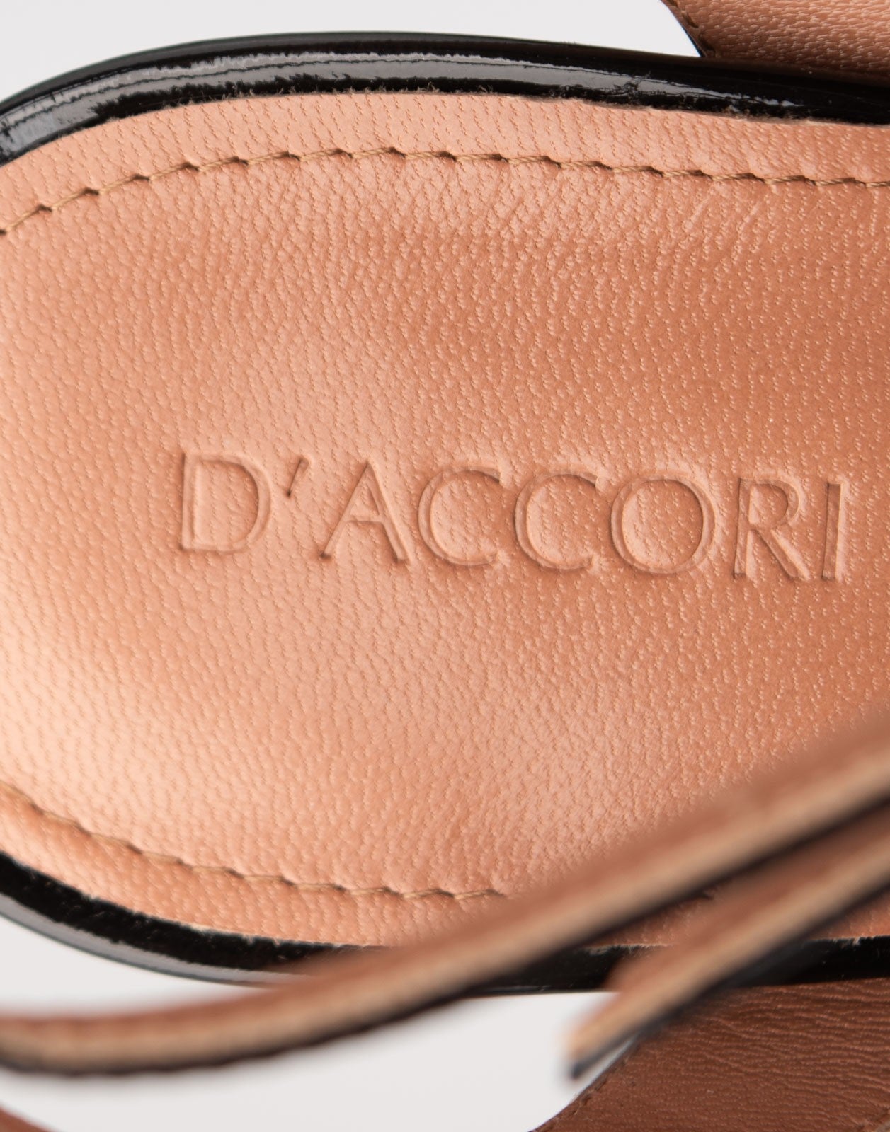 D’ACCORI Black Leather Ankle-Strap Platform Sandals